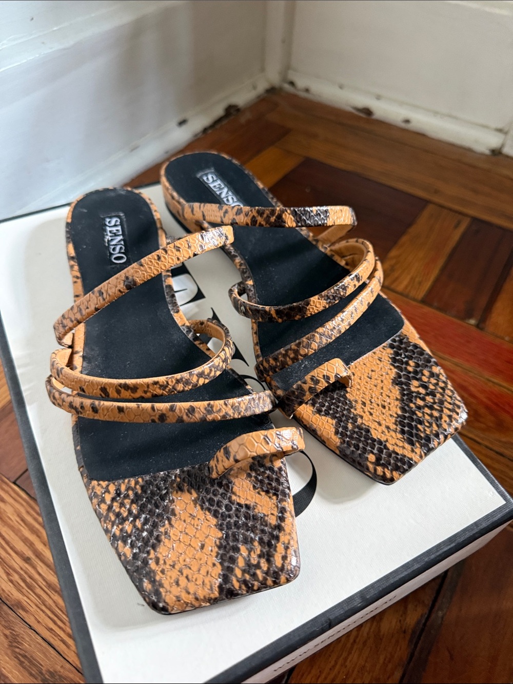 SENSO Tan & Black Snake-Print Strappy Slide Mules
